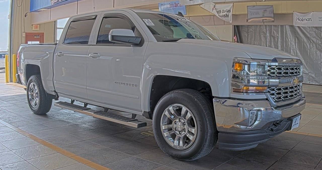 2017 Chevrolet Silverado 1500 LT — Pickup Truck — 93,553 mi — Arlington, TX