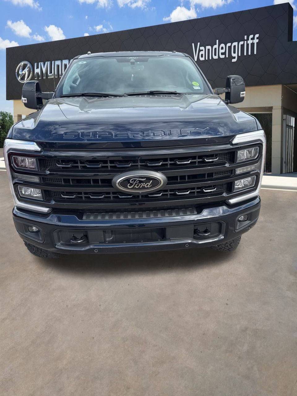 2024 Ford Super Duty F-250 LARIAT — Pickup Truck — 19,461 mi — Arlington, TX