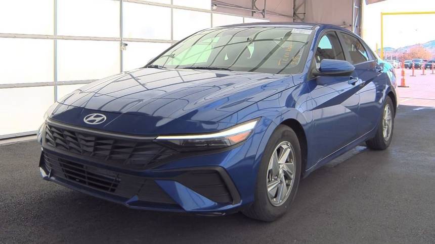 2024 Hyundai Elantra SE — Sedan — 32,558 mi — Arlington, TX
