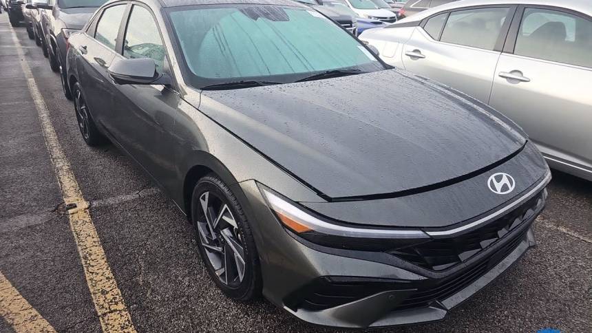 2024 Hyundai Elantra Limited — Sedan — 14,465 mi — Arlington, TX