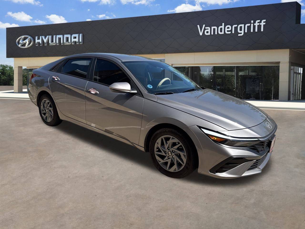2024 Hyundai Elantra SEL — Sedan — 17,818 mi — Arlington, TX