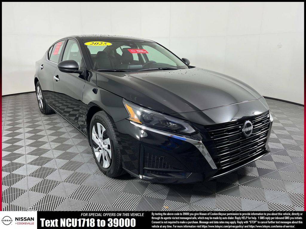 2025 Nissan Altima S — Sedan — 10,263 mi — Cookeville, TN