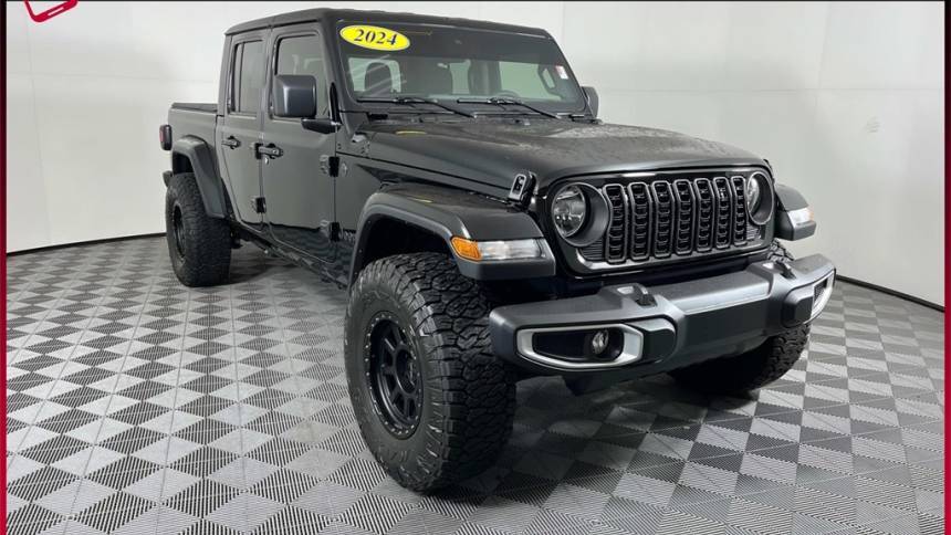 2024 Jeep Gladiator Sport S