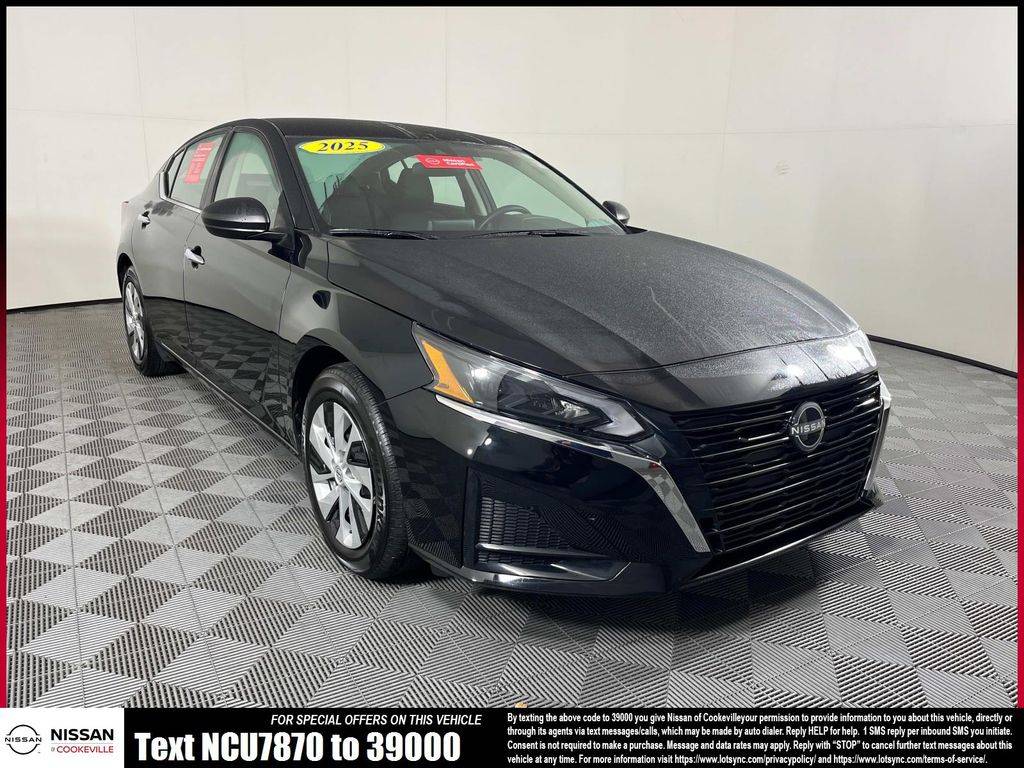 2025 Nissan Altima S — Sedan — 10,226 mi — Cookeville, TN
