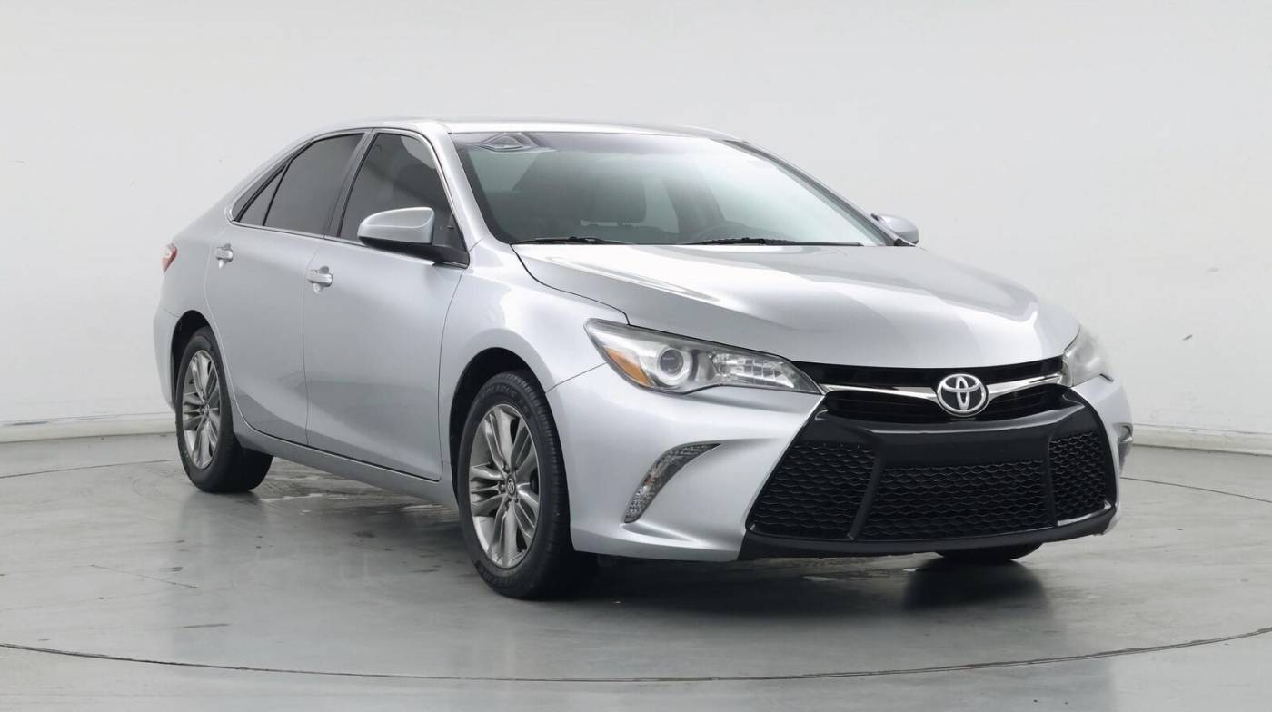 2016 Toyota Camry SE — Sedan — 92,306 mi — Cincinnati, OH