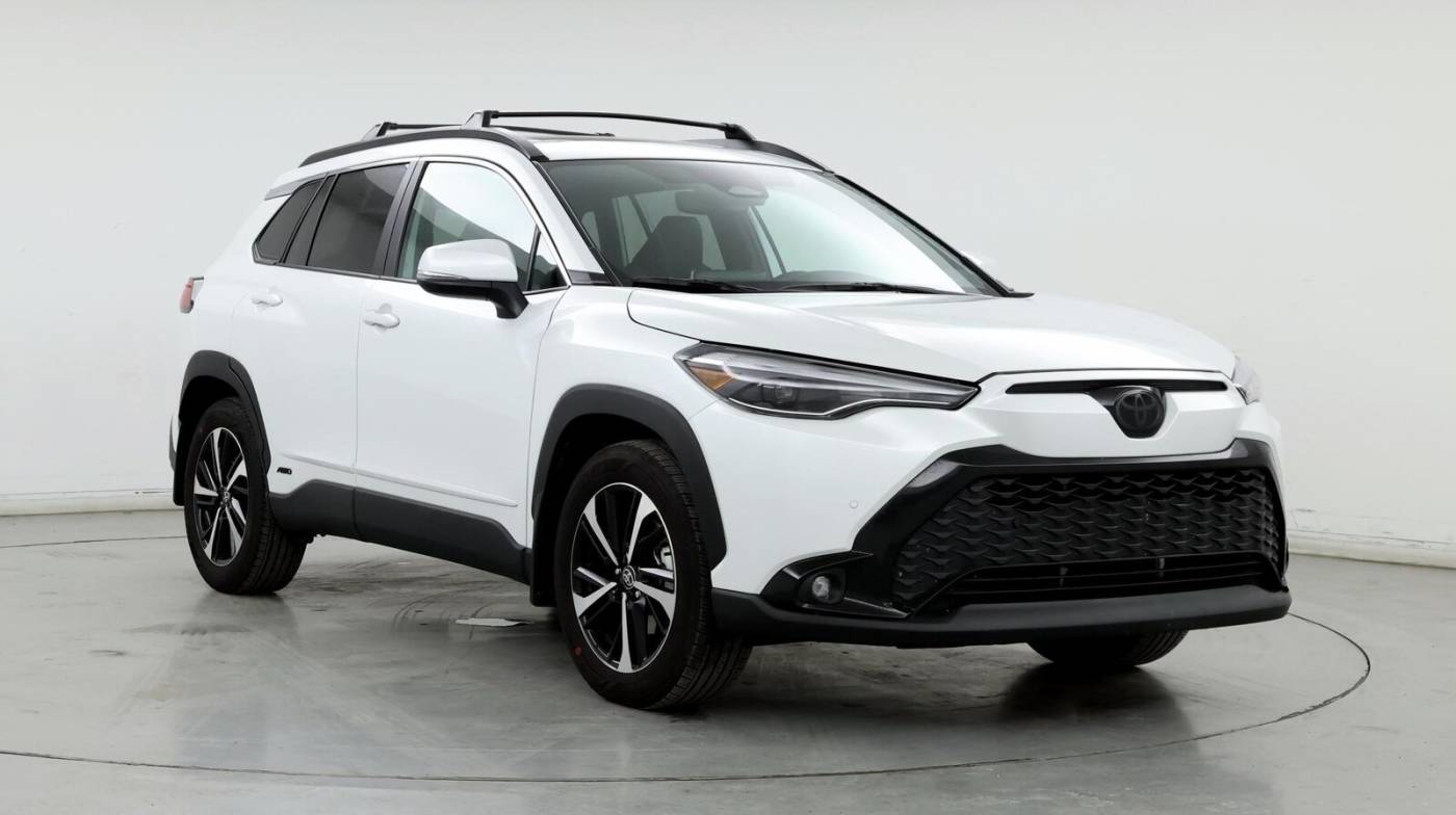 2024 Toyota Corolla Cross Hybrid XSE — SUV — 4,335 mi — Cincinnati, OH