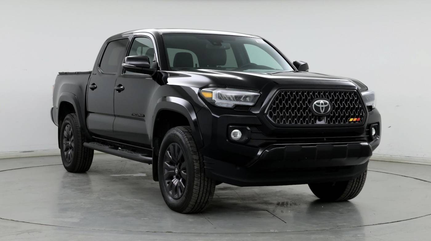 2022 Toyota Tacoma Limited — Pickup Truck — 13,615 mi — Cincinnati, OH