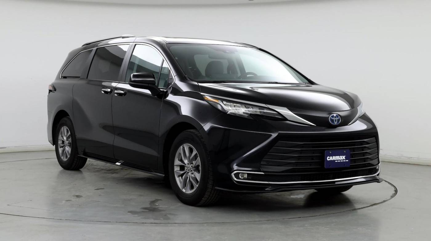 2023 Toyota Sienna XLE — Minivan — 46,337 mi — Cincinnati, OH