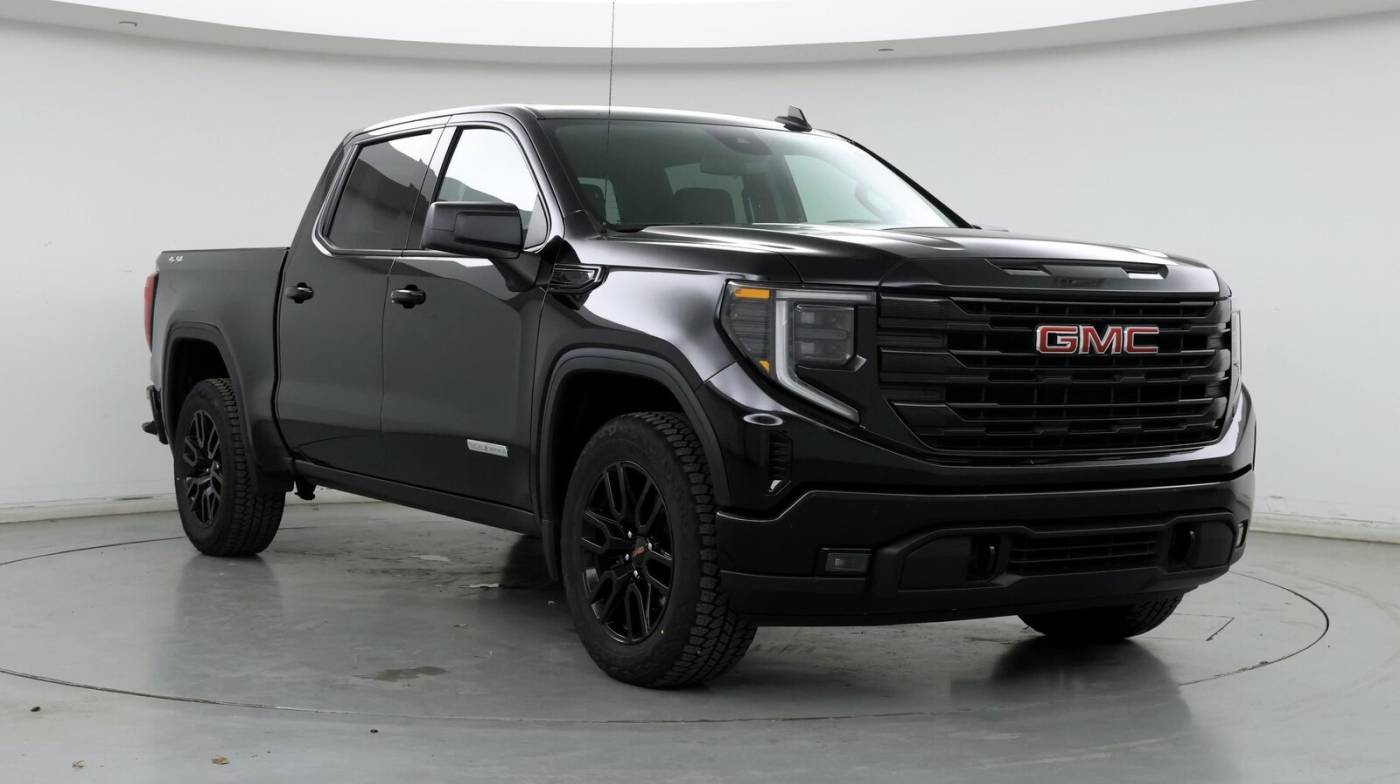 2023 GMC Sierra 1500 Elevation — Pickup Truck — 17,641 mi — Cincinnati, OH