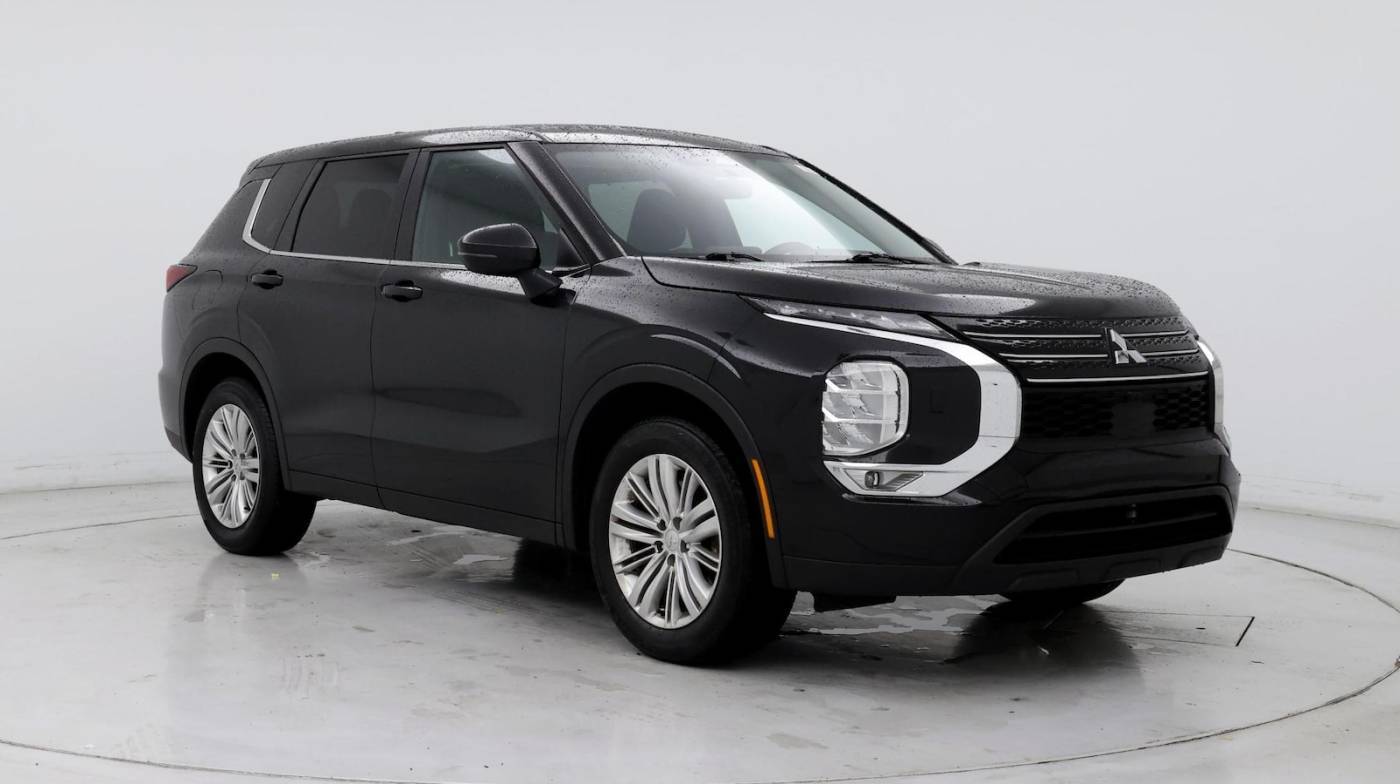 2022 Mitsubishi Outlander ES — SUV — 29,100 mi — West Carrolton, OH