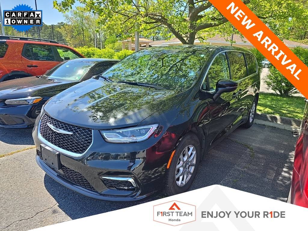 2023 Chrysler Pacifica Touring L — Minivan — 69,139 mi — Chesapeake, VA