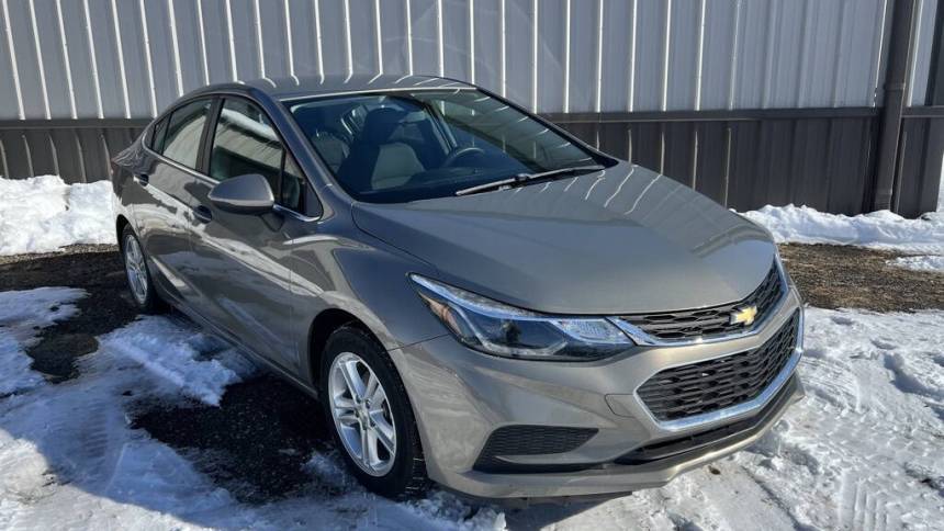 2017 Chevrolet Cruze LT — Sedan — 77,785 mi — Junction City, KS