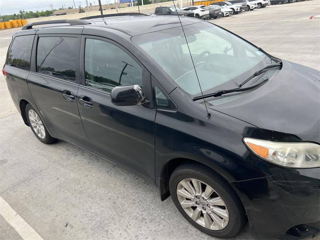 2012 Toyota Sienna LE — Minivan — 114,414 mi — Edmond, OK