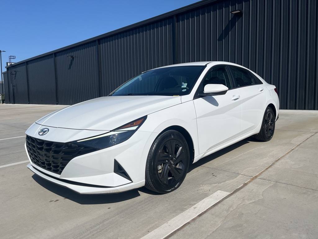 2023 Hyundai Elantra SEL — Sedan — 20,357 mi — Edmond, OK