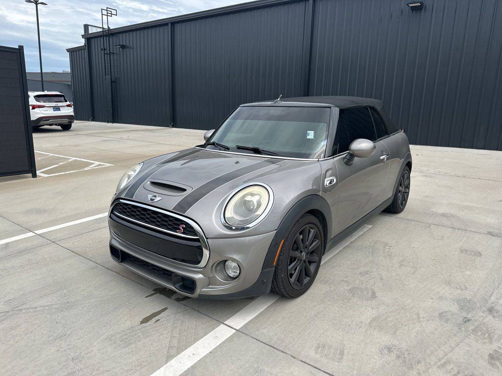 2018 MINI Convertible Cooper S — Convertible — 92,123 mi — Edmond, OK