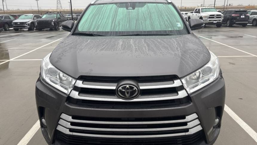 2017 Toyota Highlander XLE — SUV — 114,612 mi — Edmond, OK