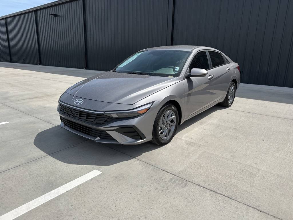 2024 Hyundai Elantra SEL — Sedan — 11,228 mi — Edmond, OK