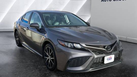 2022 Toyota Camry SE — Sedan — 61,581 mi — El Paso, TX