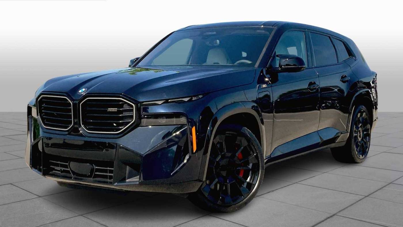 2025 BMW XM Base