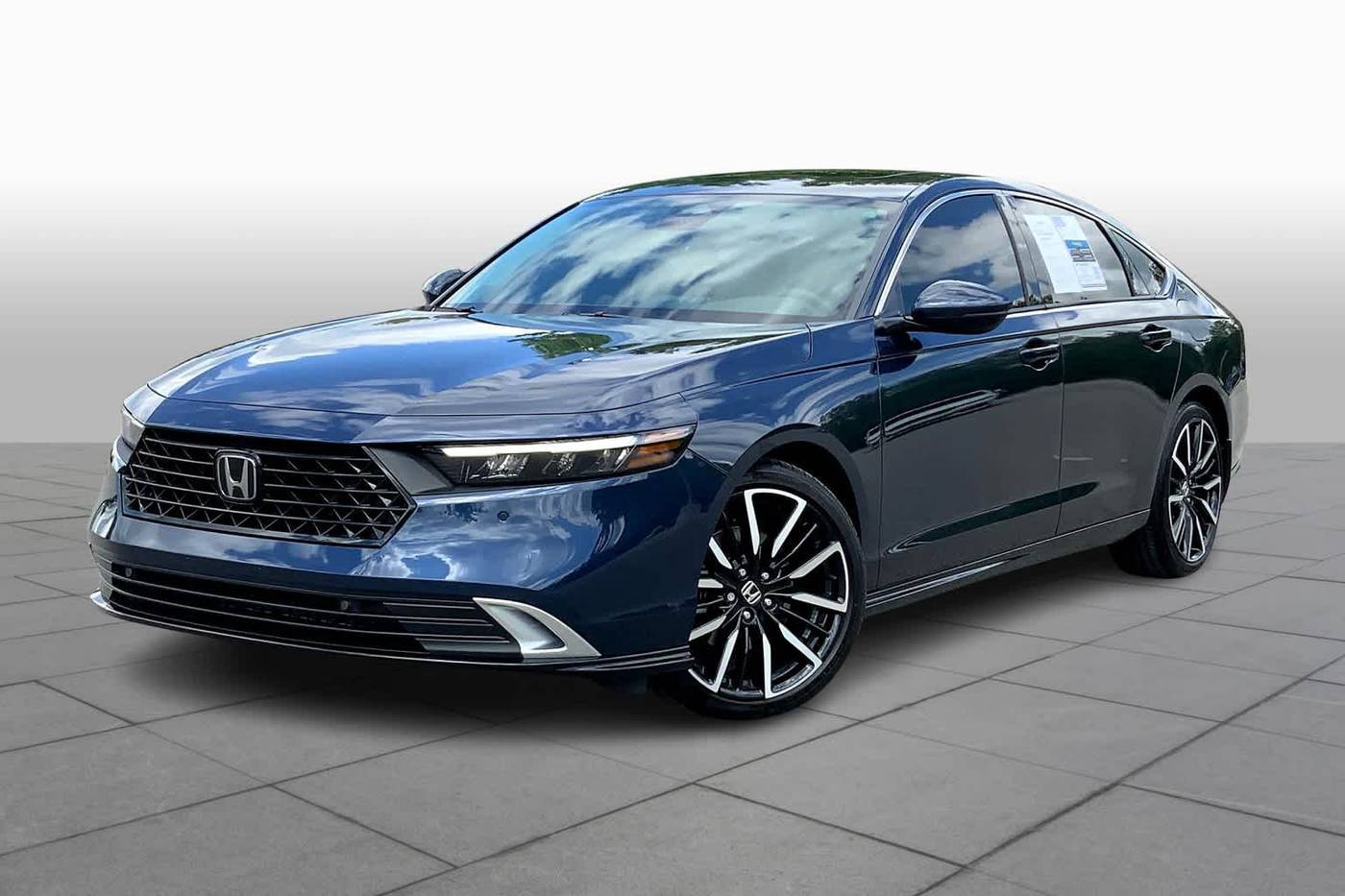 2024 Honda Accord Hybrid Touring — Sedan — 8,703 mi — Columbia, SC