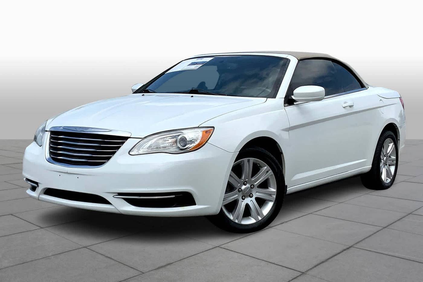 2014 Chrysler 200 Touring — Convertible — 63,355 mi — Columbia, SC