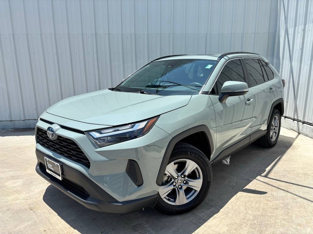 2022 Toyota RAV4 Hybrid XLE — SUV — 45,589 mi — Austin, TX