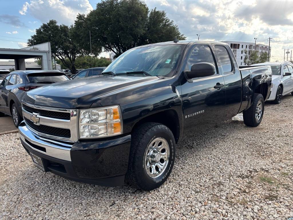 2009 Chevrolet Silverado 1500 WT — Pickup Truck — 101,399 mi — Austin, TX