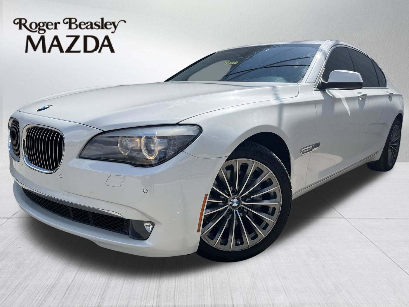 2012 BMW 7 Series 740i