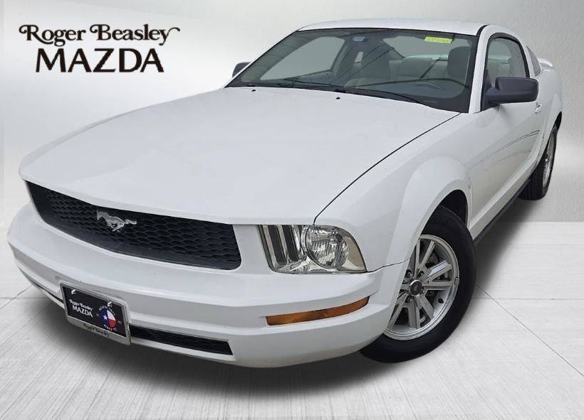 2006 Ford Mustang Base