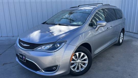 2019 Chrysler Pacifica Touring L — Minivan — 90,458 mi — Austin, TX