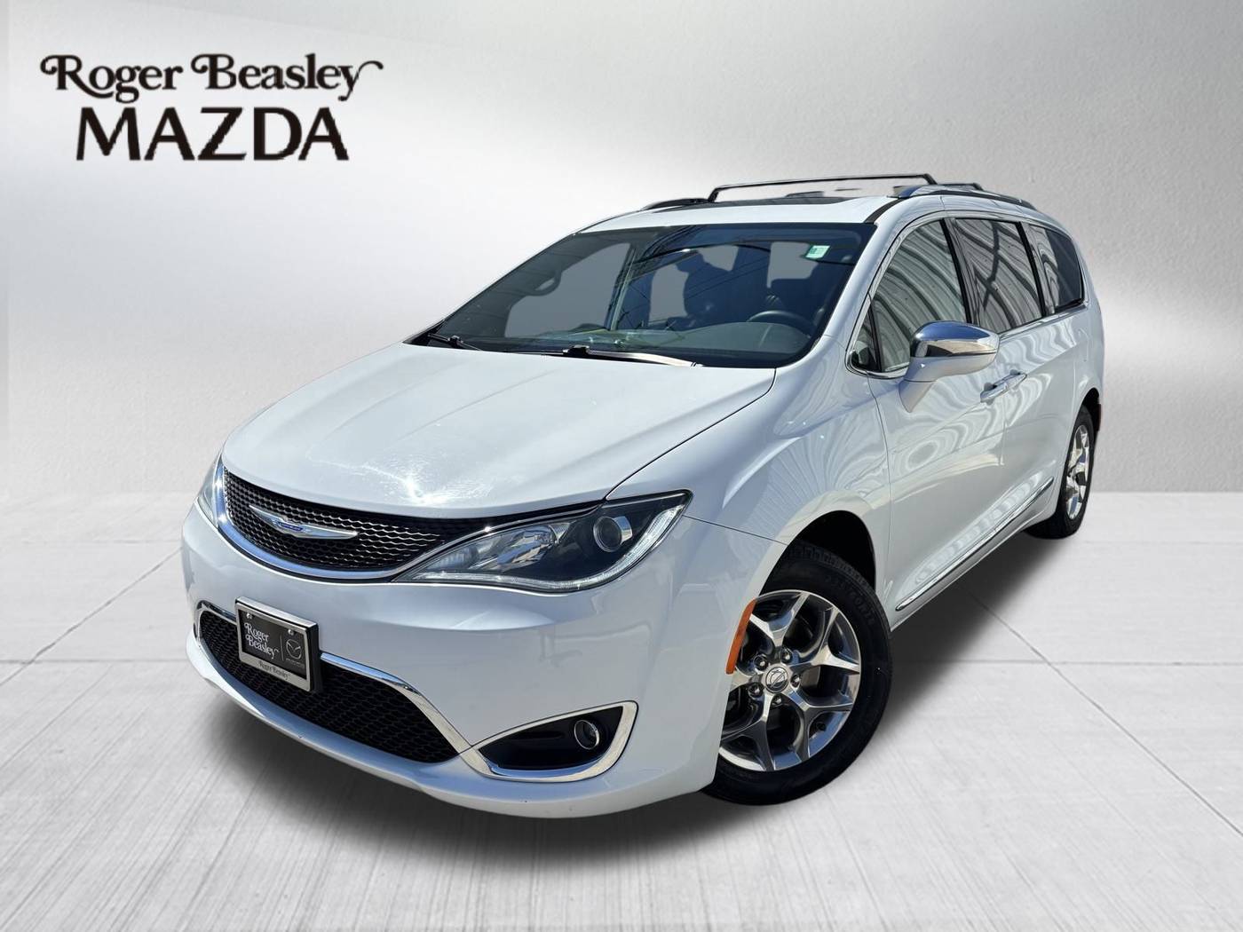 2018 Chrysler Pacifica Limited — Minivan — 174,324 mi — Austin, TX