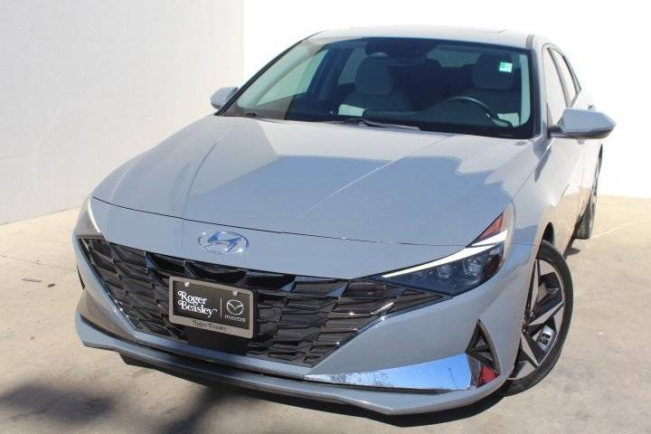 2021 Hyundai Elantra Limited — Sedan — 90,797 mi — Georgetown, TX