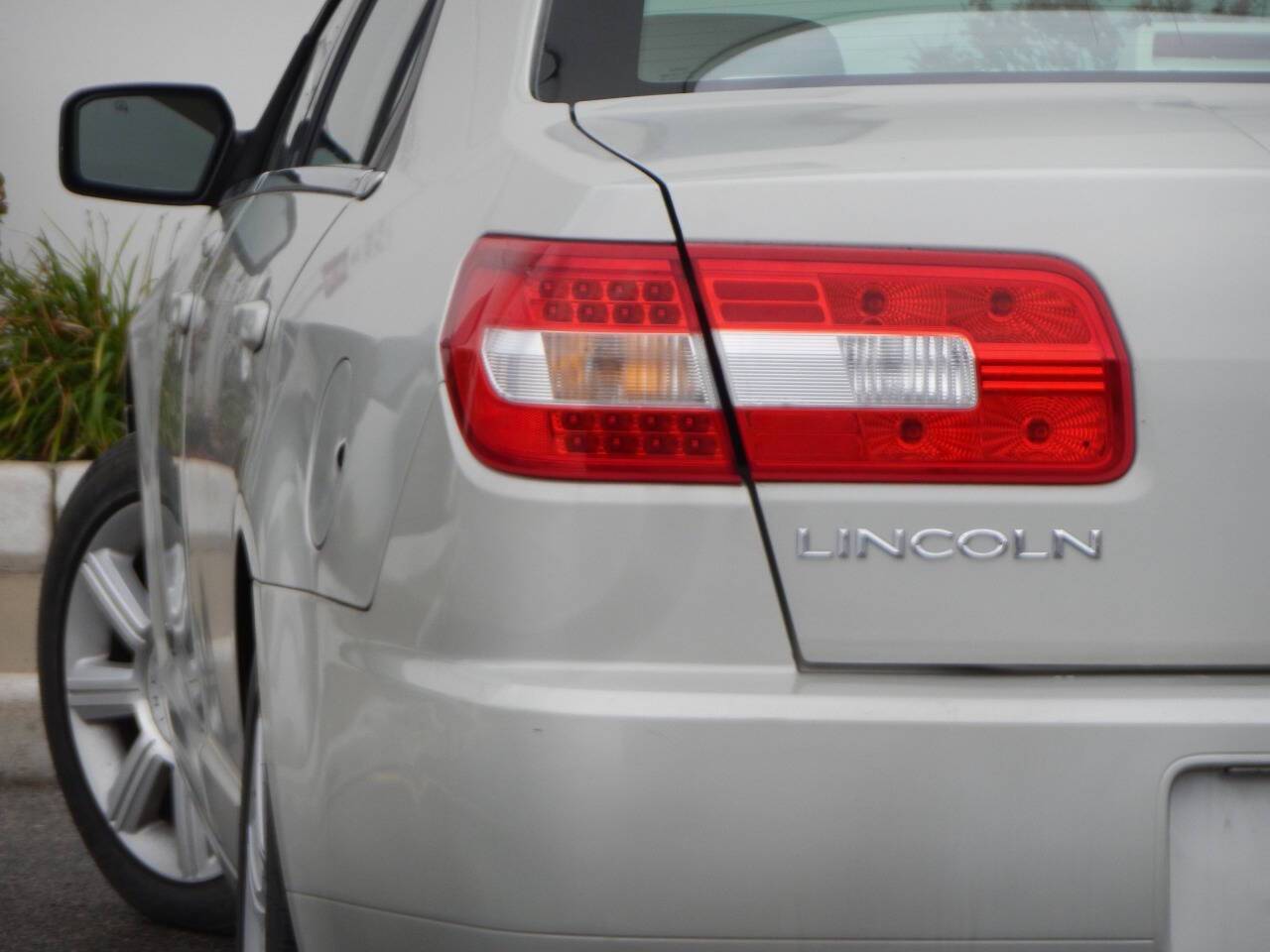 2007 Lincoln MKZ AWD — Sedan — 70,630 mi — Melrose Park, IL
