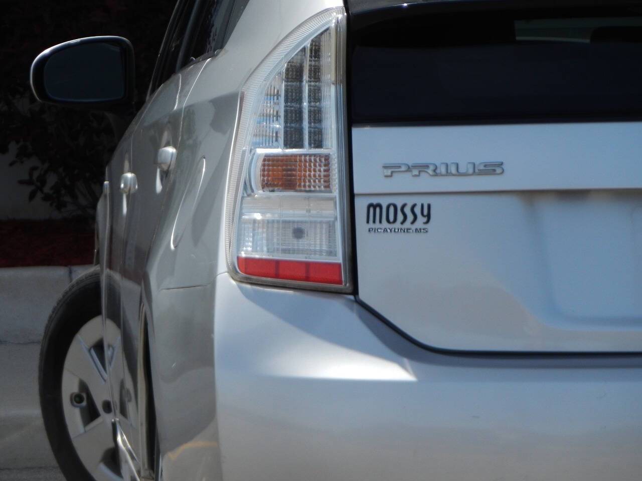 2011 Toyota Prius Three — Sedan — 67,798 mi — Melrose Park, IL