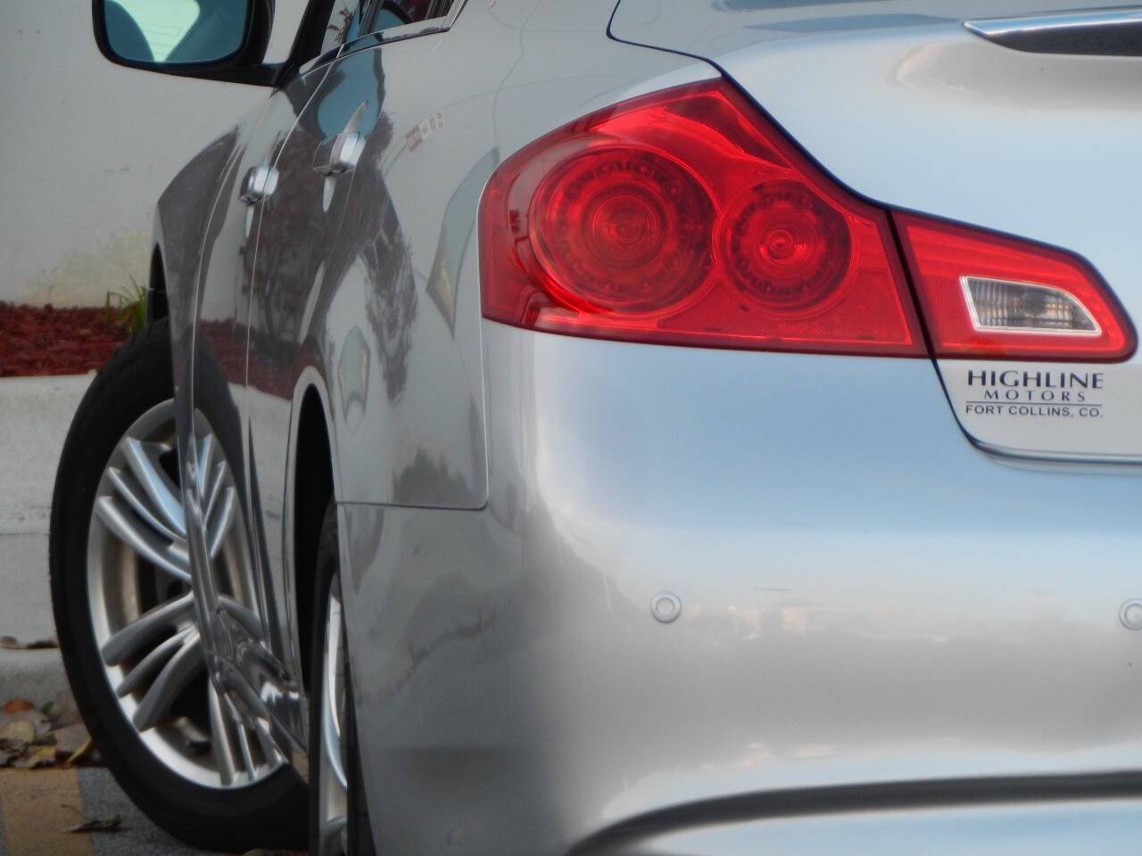 2013 Infiniti G37 Sedan x