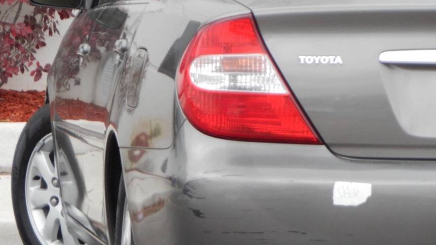 2004 Toyota Camry XLE — Sedan — 59,183 mi — Melrose Park, IL