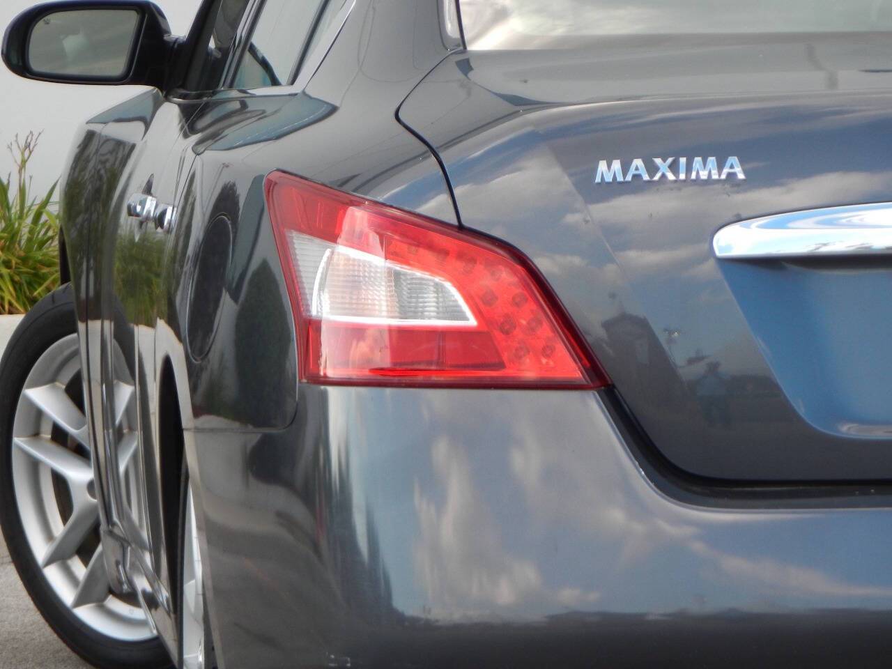 2011 Nissan Maxima SV — Sedan — 76,894 mi — Melrose Park, IL