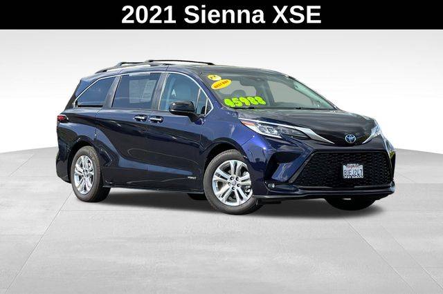 2021 Toyota Sienna XSE — Minivan — 30,498 mi — Fairfield, CA