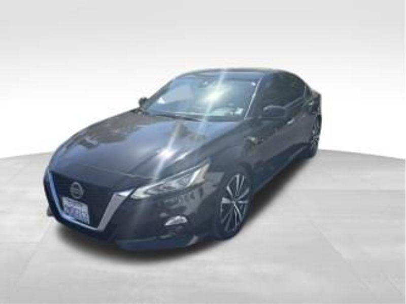 2019 Nissan Altima Platinum — Sedan — 132,308 mi — Fairfield, CA