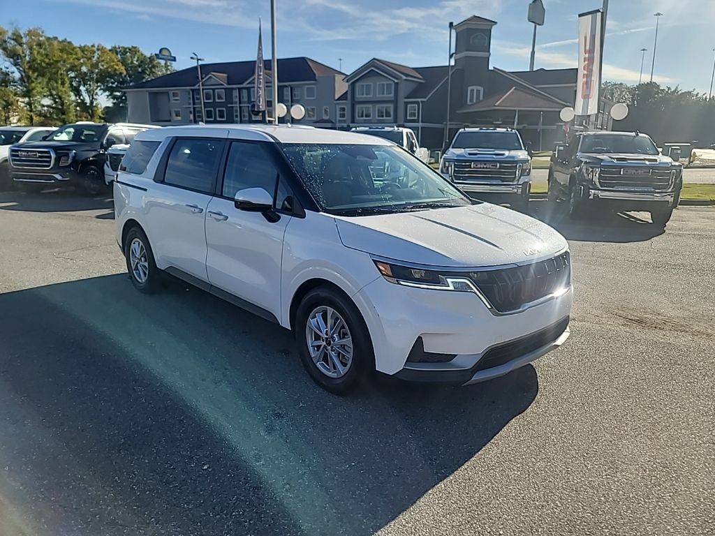 2024 Kia Carnival LXS — Minivan — 48,516 mi — Macon, GA