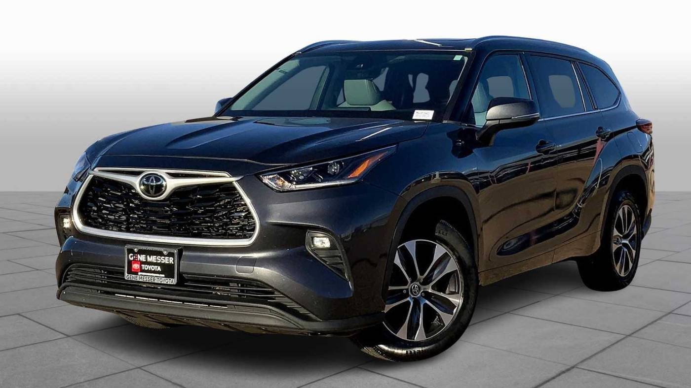 2021 Toyota Highlander XLE — SUV — 121,947 mi — Lubbock, TX