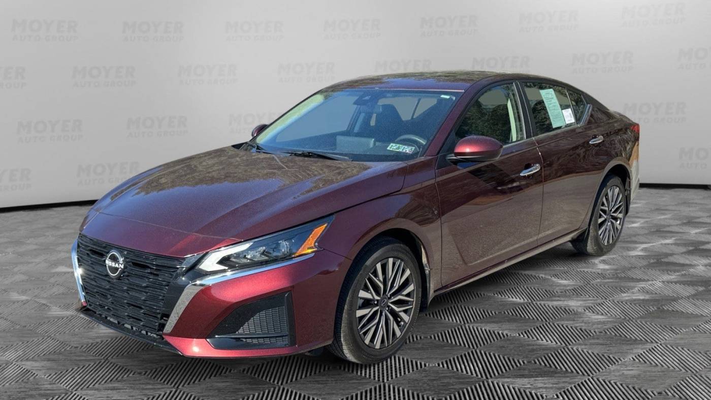 2023 Nissan Altima SV — Sedan — 10,406 mi — Wernersville, PA