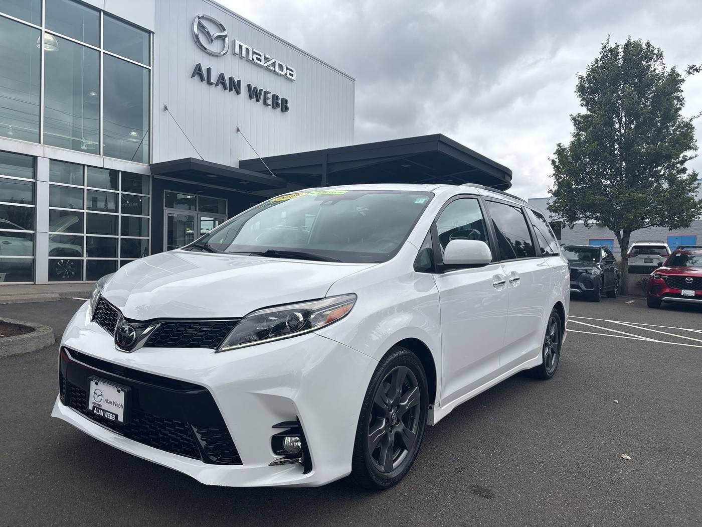 2019 Toyota Sienna SE — Minivan — 44,910 mi — Vancouver, WA