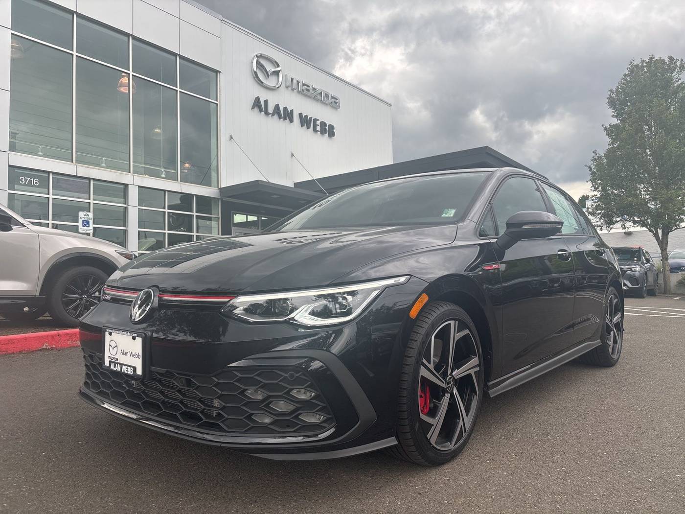 2024 Volkswagen Golf GTI SE — Hatchback — 21,568 mi — Vancouver, WA