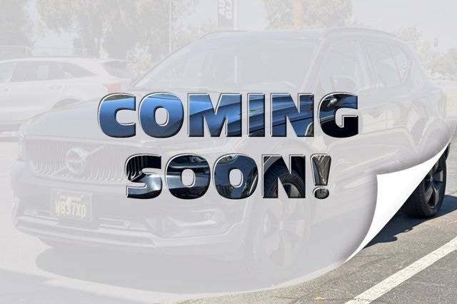 2021 Volvo XC40 Momentum — SUV — 35,377 mi — San Diego, CA