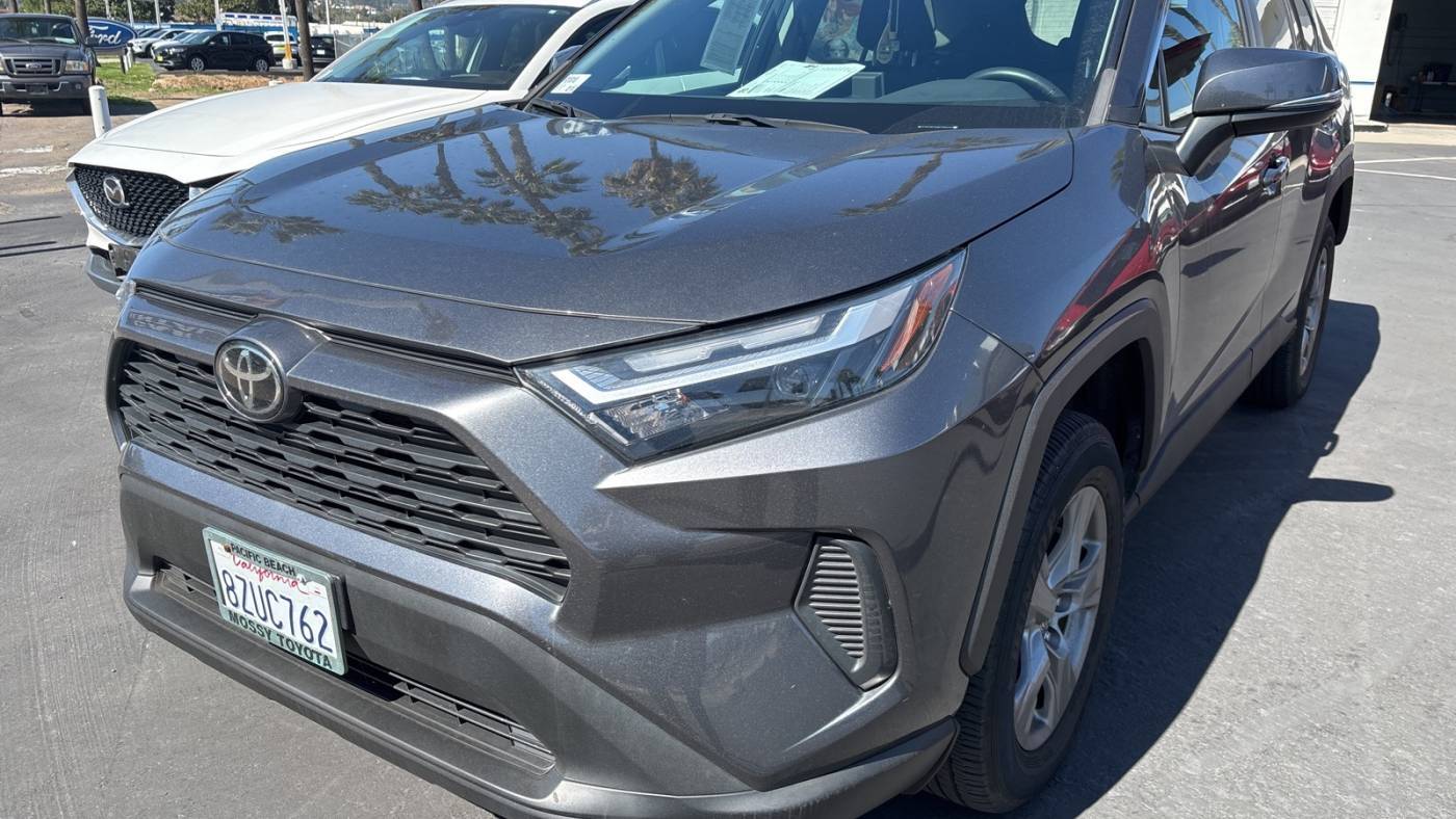 2022 Toyota RAV4 XLE — SUV — 21,565 mi — San Diego, CA