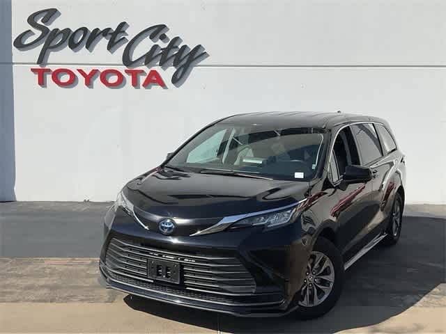 2023 Toyota Sienna LE — Minivan — 74,620 mi — Dallas, TX