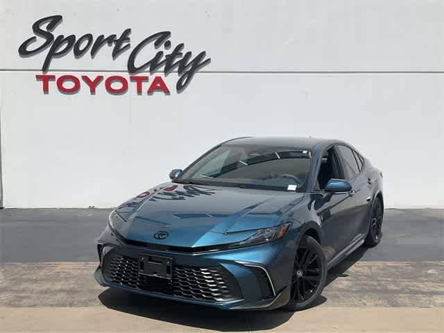2025 Toyota Camry SE — Sedan — 924 mi — Dallas, TX