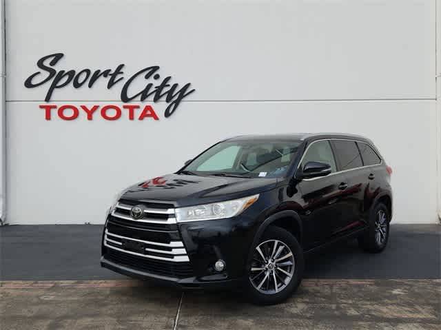 2019 Toyota Highlander XLE — SUV — 88,035 mi — Dallas, TX