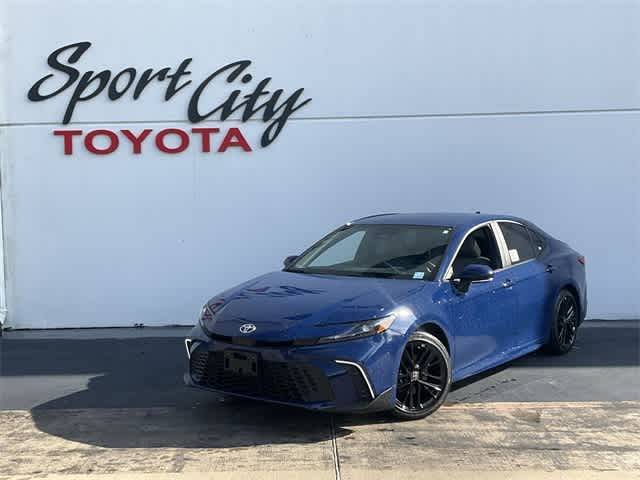 2025 Toyota Camry SE — Sedan — 843 mi — Dallas, TX